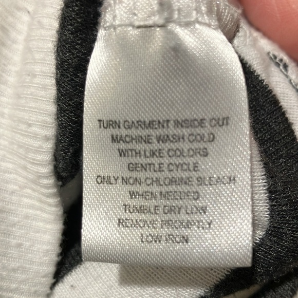 Light weight white and gray striped cowl-neck sweater - French Laundry brand - Picture 5 of 5